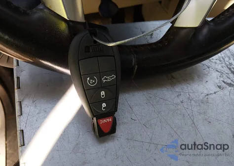 2012 Chrysler Town & Country Touring из США, поврежденный, VIN 2C4RC1BG3CR375387